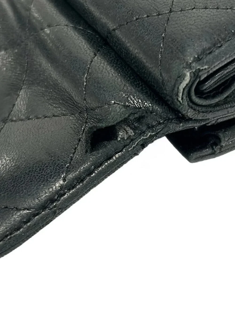CHANEL Matelasse Black Lambskin Double-hook Wallet